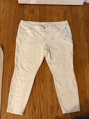 LC Lauren Conrad White Skinny Jeans 22W